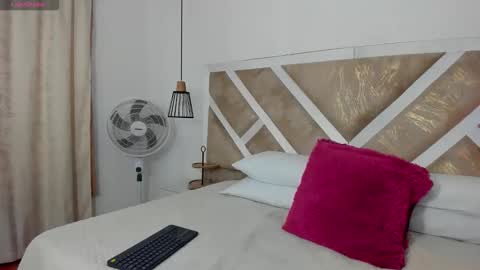 zia online show from 04/18/26, 11:14