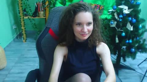 Snapshot of zianichols chatting on 01/15/25, 12:41 zianichols online show from 01/15/25, 12:41