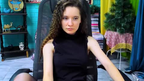 Snapshot of zianichols chatting on 01/17/25, 12:42 zianichols online show from 01/17/25, 12:42