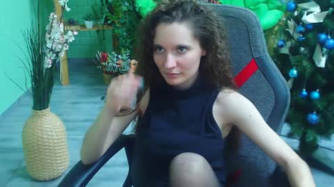 Snapshot of zianichols chatting on 01/17/25, 10:12 zianichols online show from 01/17/25, 10:12