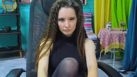 Snapshot of zianichols chatting on 01/23/25, 03:22 zianichols online show from 01/23/25, 03:22
