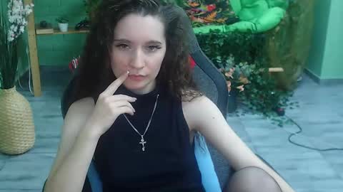 Snapshot of zianichols chatting on 02/18/25, 08:36 zianichols online show from 02/18/25, 08:36