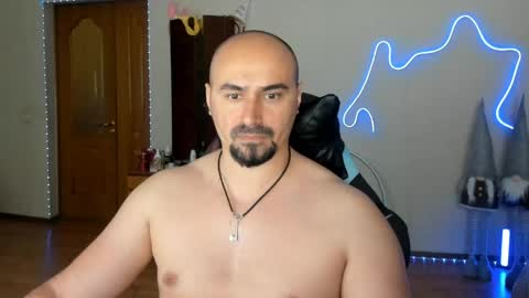Snapshot of ziesh chatting on 05/17/26, 10:11 Ziesh online show from 05/17/26, 10:11