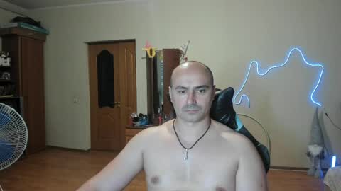 Snapshot of ziesh chatting on 05/27/26, 04:26 Ziesh online show from 05/27/26, 04:26