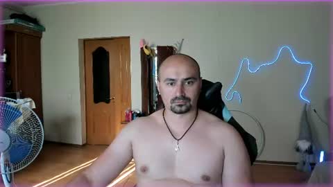 Snapshot of ziesh chatting on 06/16/26, 02:19 Ziesh online show from 06/16/26, 02:19
