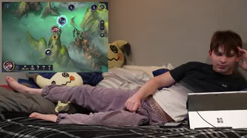 Snapshot of zilobeast chatting on 11/18/25, 10:25 zilobeast online show from 11/18/25, 10:25