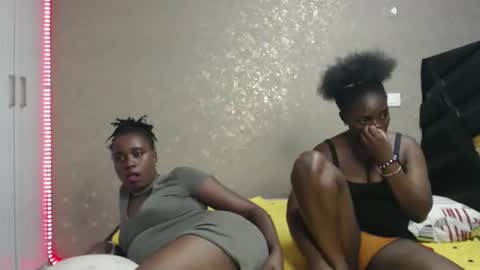 Zinadine online show from 02/01/26, 07:23