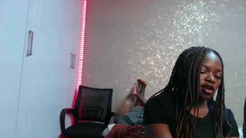 Zinadine online show from 02/09/26, 07:51