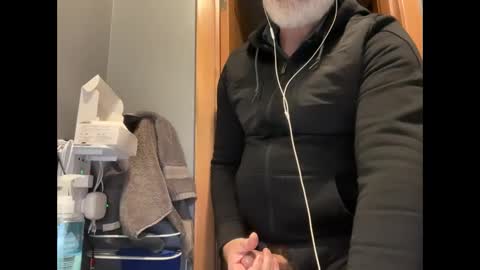 zinger283069 online show from 10/31/25, 05:14