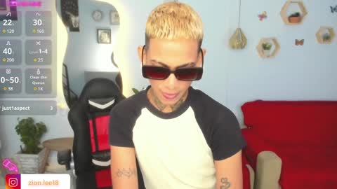 Snapshot of zion__lee chatting on 01/16/25, 07:31 Zion  online show from 01/16/25, 07:31
