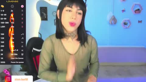 Snapshot of zion__lee chatting on 02/19/25, 07:48 Zion  online show from 02/19/25, 07:48