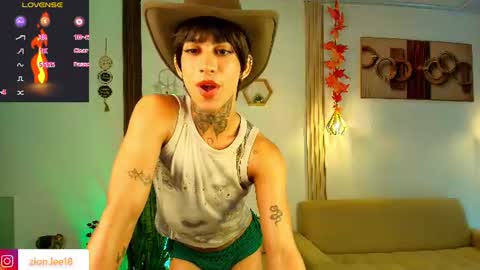 Snapshot of zion__lee chatting on 07/21/26, 08:33 Zion online show from 07/21/26, 08:33