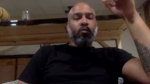 Snapshot of zionlion22 chatting on 12/27/24, 02:14 zionlion22 online show from 12/27/24, 02:14