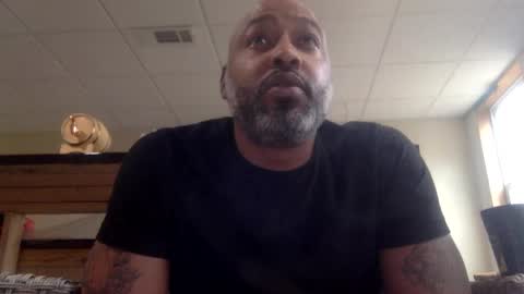 Snapshot of zionlion22 chatting on 01/05/25, 02:30 zionlion22 online show from 01/05/25, 02:30