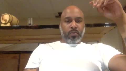 Snapshot of zionlion22 chatting on 01/25/25, 01:54 zionlion22 online show from 01/25/25, 01:54