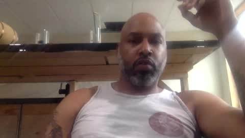 Snapshot of zionlion22 chatting on 02/09/25, 03:23 zionlion22 online show from 02/09/25, 03:23