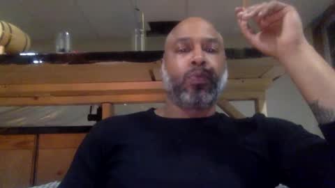 Snapshot of zionlion22 chatting on 02/13/25, 01:29 zionlion22 online show from 02/13/25, 01:29