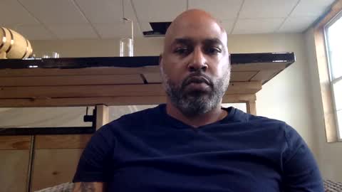 Snapshot of zionlion22 chatting on 03/03/25, 10:10 zionlion22 online show from 03/03/25, 10:10