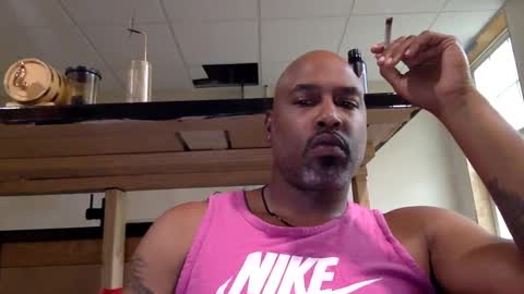 Snapshot of zionlion22 chatting on 10/07/25, 03:53 zionlion22 online show from 10/07/25, 03:53