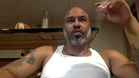 zionlion22 online show from 12/17/25, 01:44