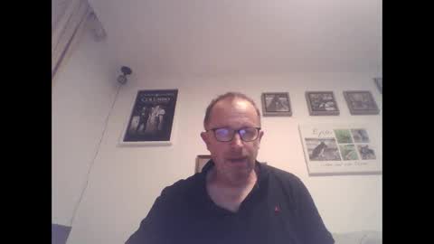 Snapshot of zippi55 chatting on 10/30/25, 09:04 Zippi online show from 10/30/25, 09:04