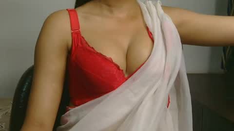 Snapshot of ziyaa_1 chatting on 06/20/26, 03:53 Ziyaa online show from 06/20/26, 03:53