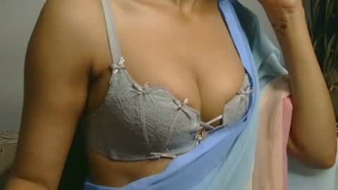 Snapshot of ziyaa_1 chatting on 06/30/26, 04:24 Ziyaa online show from 06/30/26, 04:24