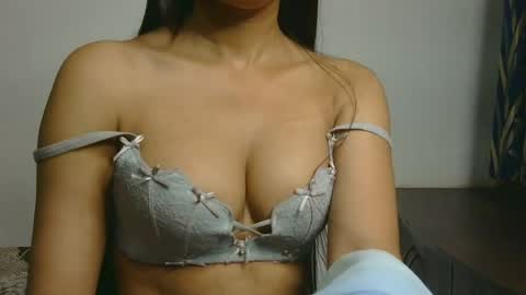 Snapshot of ziyaa_1 chatting on 07/15/26, 04:29 Ziyaa online show from 07/15/26, 04:29