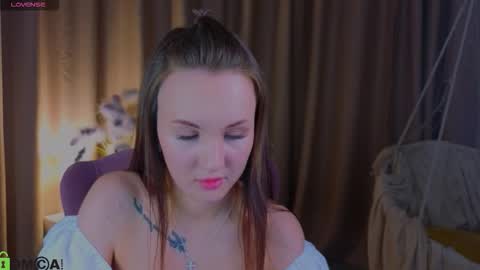 Zlata  Mon Tue Thu Fri Sun Sa GMT 3 0000pm - 0600pm  online show from 10/13/25, 04:18