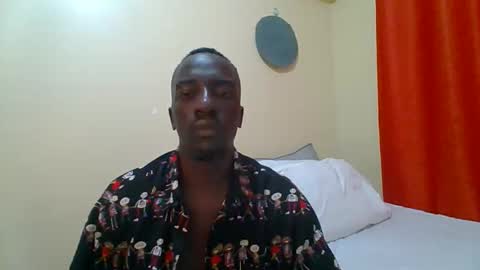 Snapshot of zlatann2012 chatting on 11/12/25, 07:13 Zlatann2012 online show from 11/12/25, 07:13