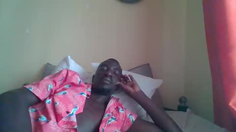 Snapshot of zlatann2012 chatting on 11/17/25, 09:59 Zlatann2012 online show from 11/17/25, 09:59