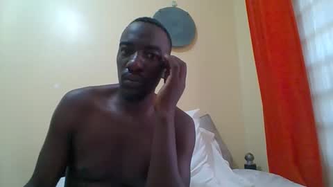 Snapshot of zlatann2012 chatting on 11/19/25, 06:57 Zlatann2012 online show from 11/19/25, 06:57