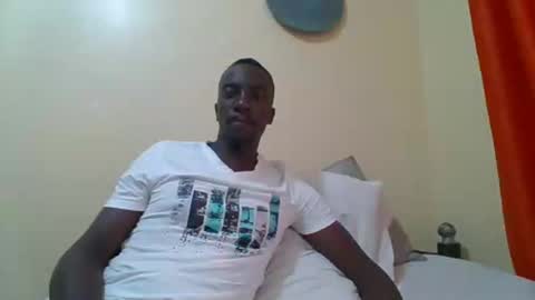 Snapshot of zlatann2012 chatting on 11/21/25, 11:42 Zlatann2012 online show from 11/21/25, 11:42