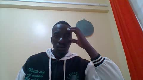 Snapshot of zlatann2012 chatting on 01/06/26, 06:50 Zlatann2012 online show from 01/06/26, 06:50