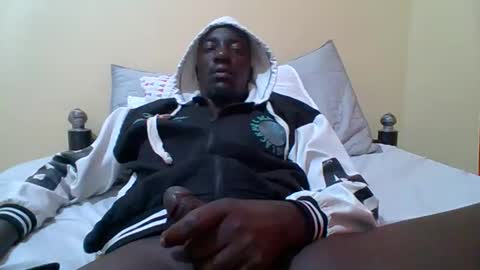 Snapshot of zlatann2012 chatting on 01/07/26, 11:40 Zlatann2012 online show from 01/07/26, 11:40