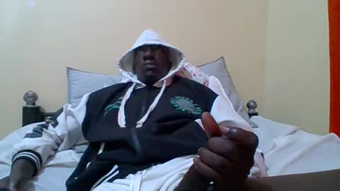 Snapshot of zlatann2012 chatting on 01/10/26, 01:51 Zlatann2012 online show from 01/10/26, 01:51