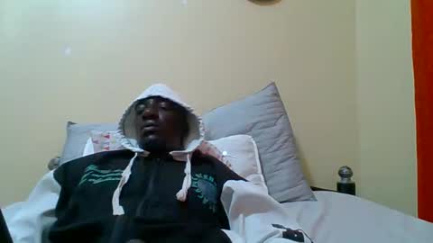 Snapshot of zlatann2012 chatting on 01/15/26, 08:12 Zlatann2012 online show from 01/15/26, 08:12