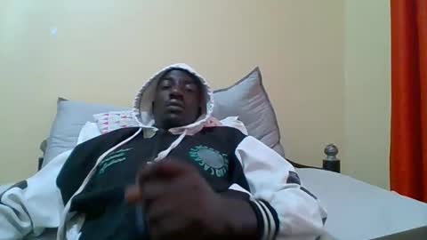 Snapshot of zlatann2012 chatting on 01/17/26, 05:45 Zlatann2012 online show from 01/17/26, 05:45