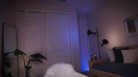 Zara  Join next live  at 5PM EST  online show from 11/11/25, 11:49