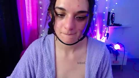 zoe_0111 online show from 01/17/25, 07:38