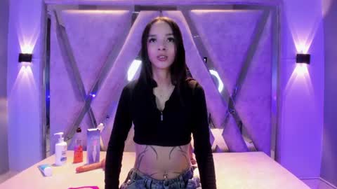 Zoe online show from 06/25/26, 04:01
