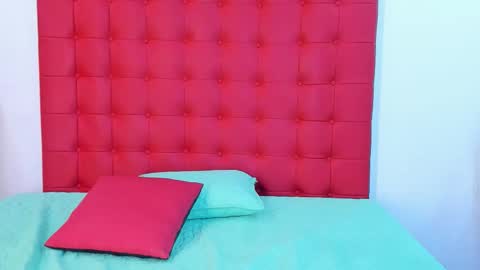 zoe__smiith online show from 03/06/26, 04:31