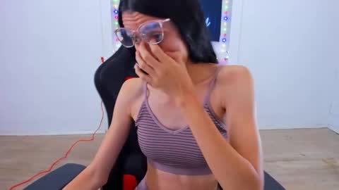 Zoe online show from 01/12/25, 01:00