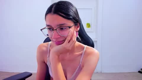 Zoe online show from 02/28/25, 02:42