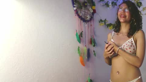 Snapshot of zoe_ch_ chatting on 09/16/25, 01:17 zoe_ch_ online show from 09/16/25, 01:17