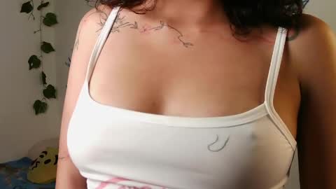 zoe_ch_ online show from 04/28/26, 10:48