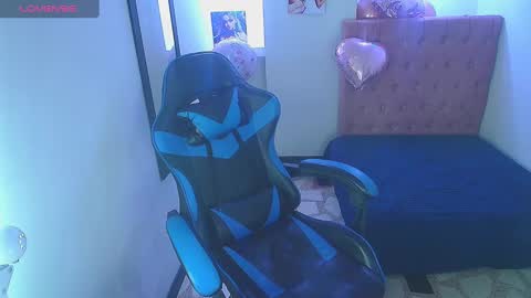 Z O E online show from 02/09/25, 02:49