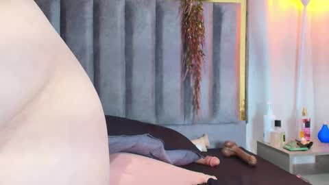 Zoe online show from 02/14/26, 12:51