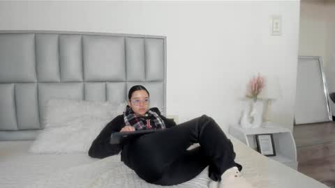 zoe_dear online show from 03/15/26, 10:38