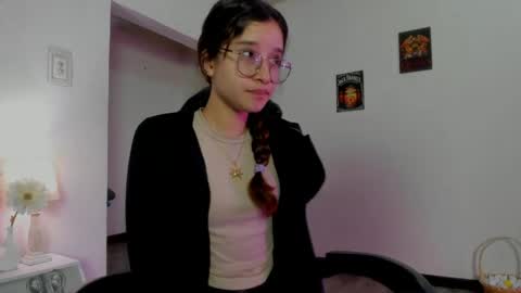 zoe_dear online show from 04/27/26, 06:17